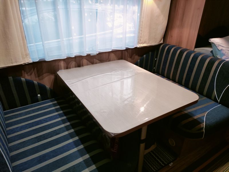 En venta Bürstner 500 TK Blanco 2008 Madrid foto 6