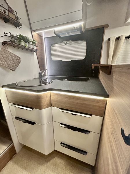 En venta Pilote P746 Exclusive Edition Blanco 2022 Barcelona foto 5