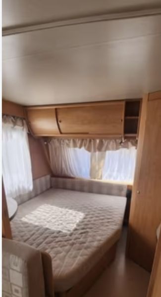 En venta Caravelair Osiris 516 Blanco 2006 Barcelona foto 4