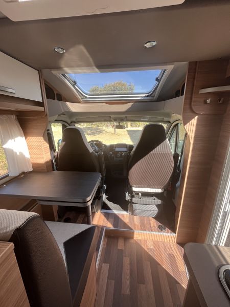 En venta Weinsberg 600 Meg edición pepper Blanco 2022 Madrid foto 8