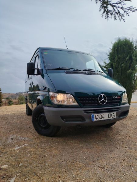 En venta Mercedes-Benz 208 cdi Verde 2005 Málaga foto 11
