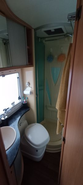 En venta Chausson Welcom 74 Blanco 2006 Barcelona foto 6