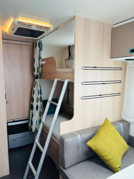 En venta Adria Aviva 495lx  Blanco 2018 Barcelona foto 3