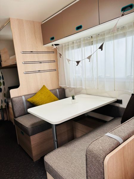 En venta Adria Aviva 495lx  Blanco 2018 Barcelona foto 7