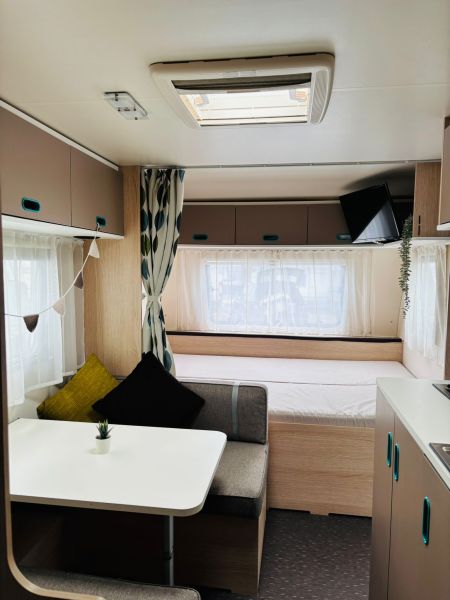 En venta Adria Aviva 495lx  Blanco 2018 Barcelona foto 10