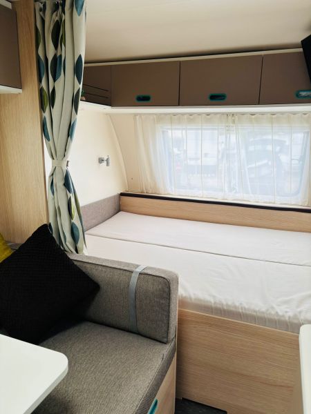 En venta Adria Aviva 495lx  Blanco 2018 Barcelona foto 12