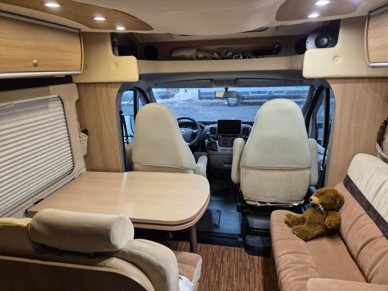 En venta Bürstner IT664 Beige 2010 Huelva foto 19