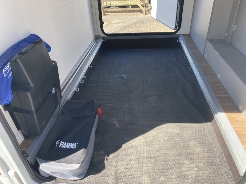 En venta Etrusco A7300 DB Blanco 2021 Sevilla foto 8