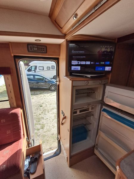 En venta Rapido 747 F Blanco 2006 Madrid foto 12