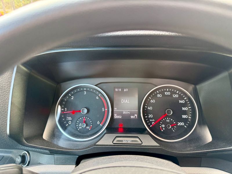 En venta Volkswagen VOLSWAGEN CRAGTER CAMPER L4H3 177CV 4X4 Azul 2018 Murcia foto 4