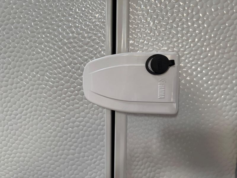 En venta Caravelair Alba Family 486 Blanco 2023 Alicante foto 3