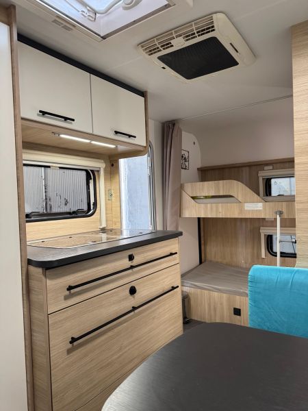 En venta Caravelair Alba Family 486 Blanco 2023 Alicante foto 4