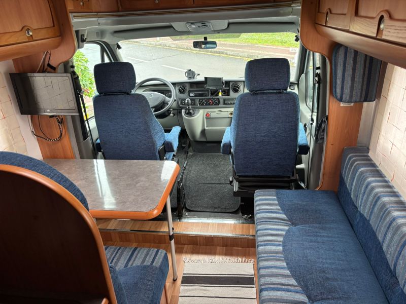 En venta Moncayo Halcon 535 Blanco 2006 Vizcaya foto 7