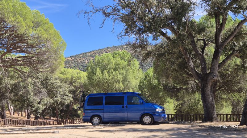 En venta Volkswagen California Azul 2000 Madrid foto 1
