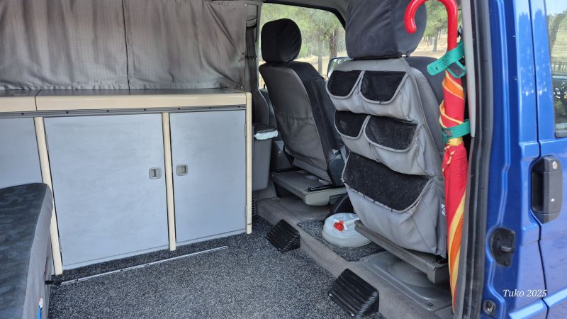 En venta Volkswagen California Azul 2000 Madrid foto 4