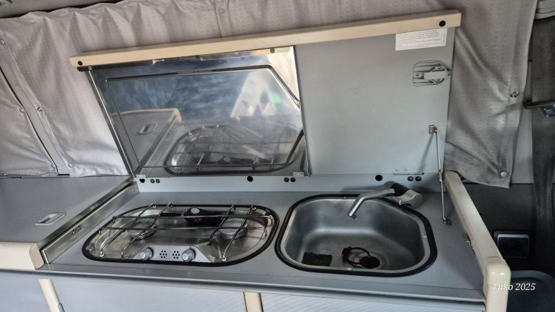 En venta Volkswagen California Azul 2000 Madrid foto 5