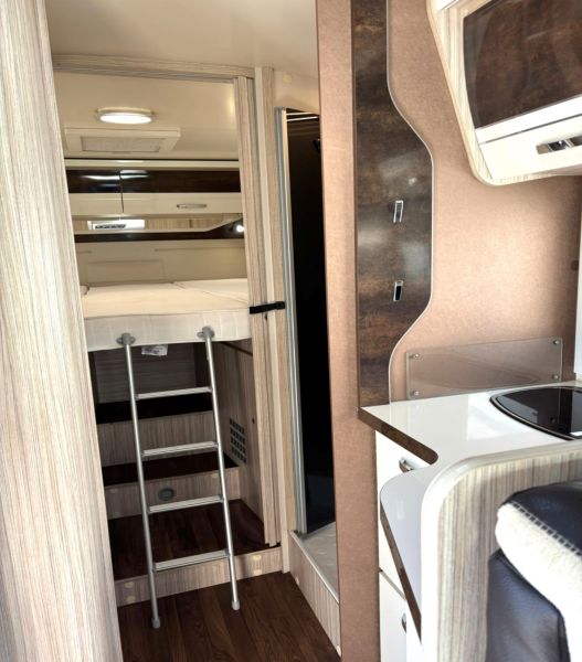 En venta Elnagh T-LOFT 530  Blanco 2023 Madrid foto 4