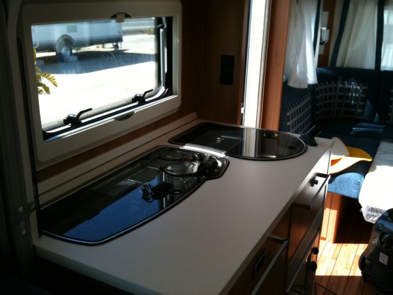 En venta Knaus 500 KU Blanco 2010 Málaga foto 10