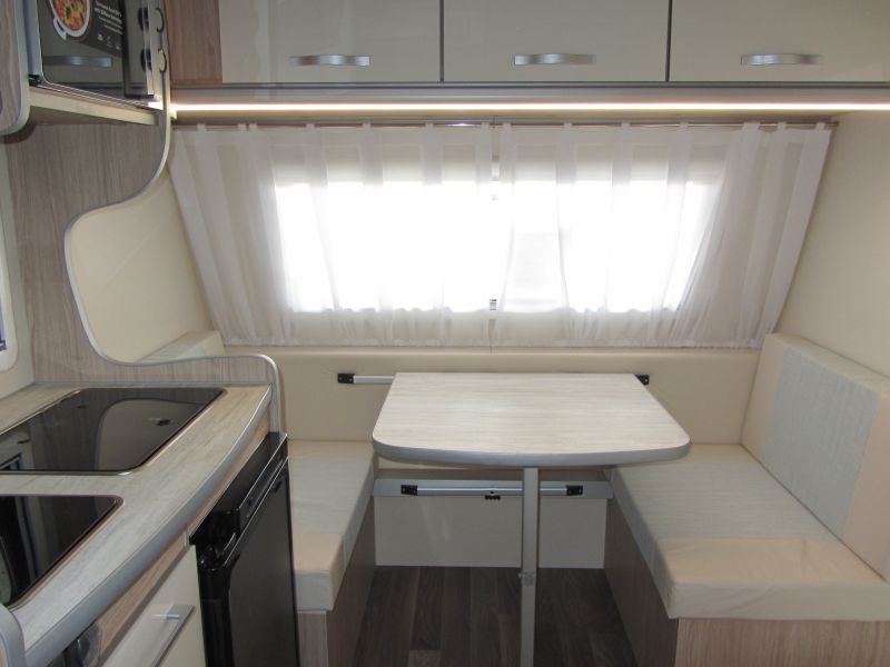 En venta Across 330ds Blanco 2026 Sevilla foto 9