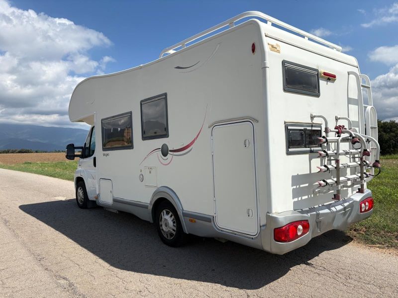 En venta Challenger Mageo 154 Blanco 2011 Barcelona foto 3