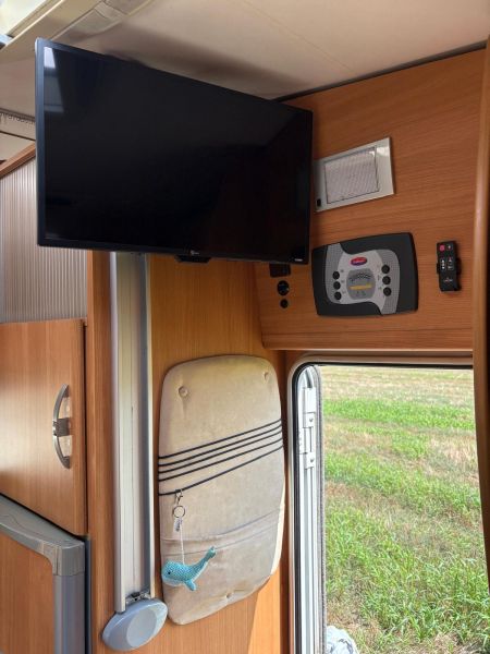 En venta Challenger Mageo 154 Blanco 2011 Barcelona foto 6