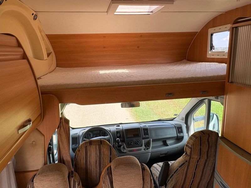 En venta Challenger Mageo 154 Blanco 2011 Barcelona foto 13