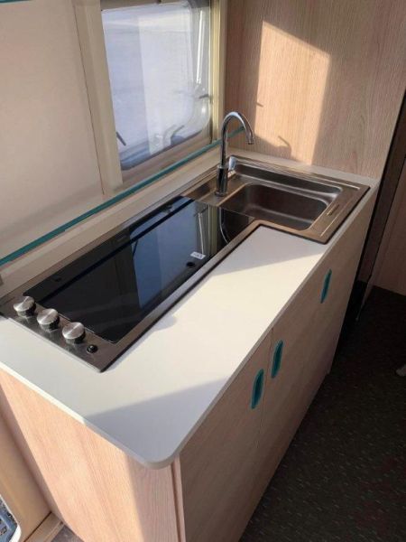 En venta Adria aviva 595lx Blanco 2018 Girona foto 19