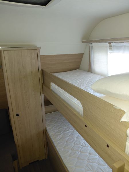 En venta Bürstner Burstner Premio Plus 510 TK Blanco 2018 Sevilla foto 5