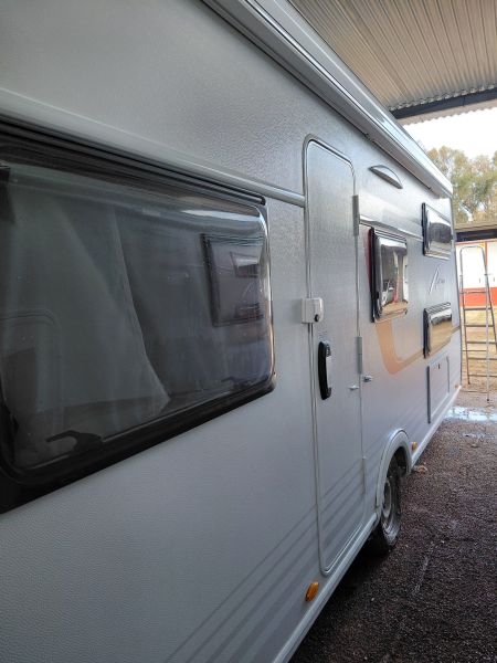 En venta Bürstner Burstner Premio Plus 510 TK Blanco 2018 Sevilla foto 10