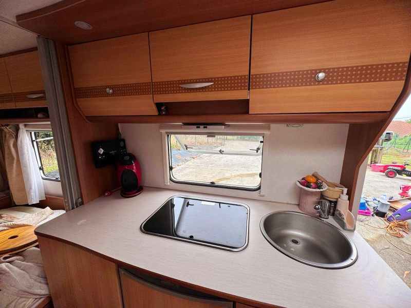 En venta Carado Capron carado c 164 Blanco 2009 Vizcaya foto 13