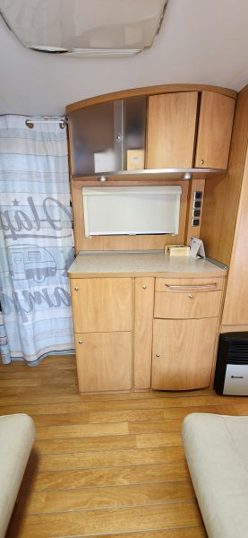 En venta Sunroller Tango 495 Luxe Home Caravan Blanco 2007 Barcelona foto 4