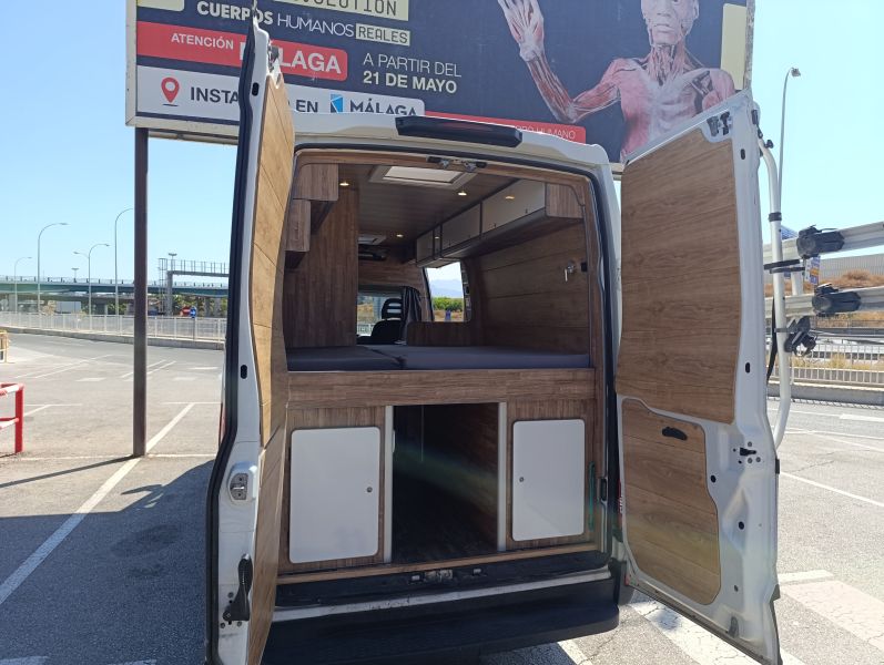 En venta Iveco 35s13 Blanco 2015 Málaga foto 11