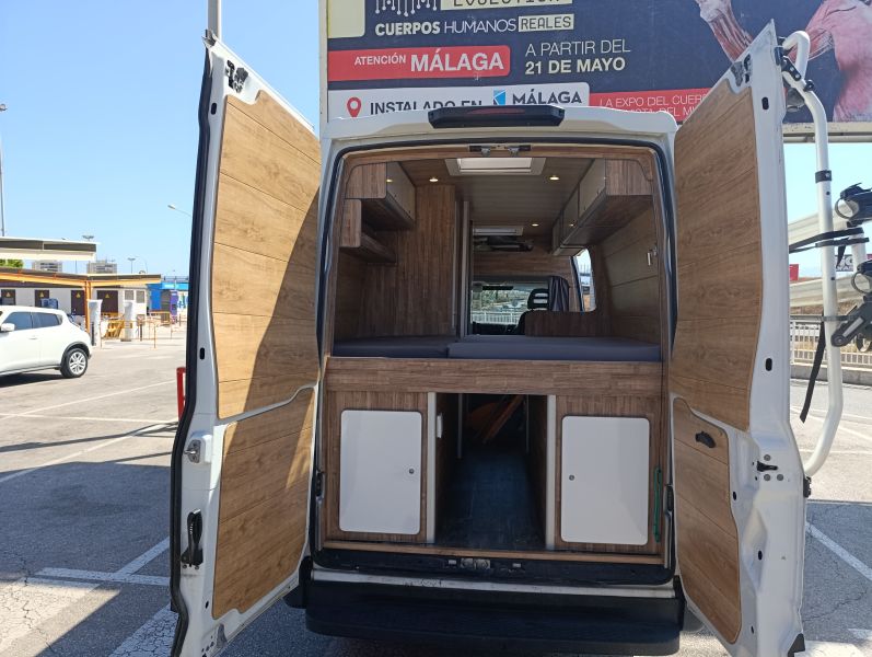 En venta Iveco 35s13 Blanco 2015 Málaga foto 12
