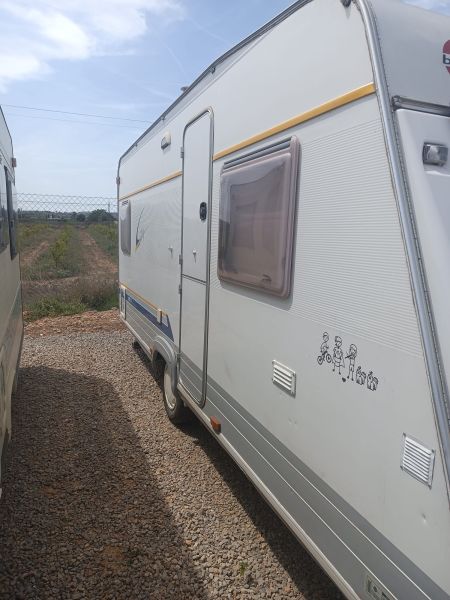 En venta Bürstner  City 455 Avantgarde Blanco 2003 Valencia foto 8