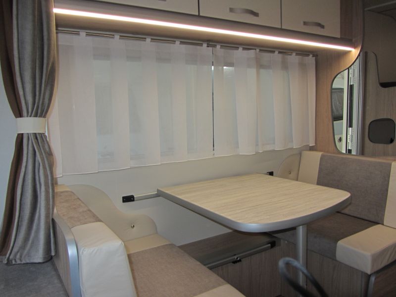 En venta Across Safari 432 CDL 750 kg 2026 Blanco 2026 Sevilla foto 7