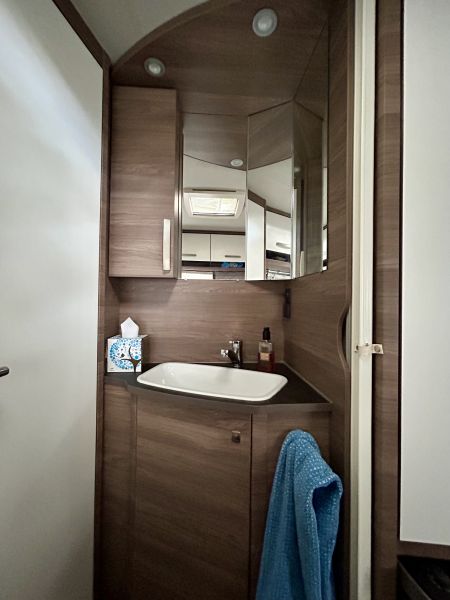 En venta Knaus Caravana KNAUS SPORT 540 FDK SILVER SELECTION 2019 Blanco 2019 Barcelona foto 4