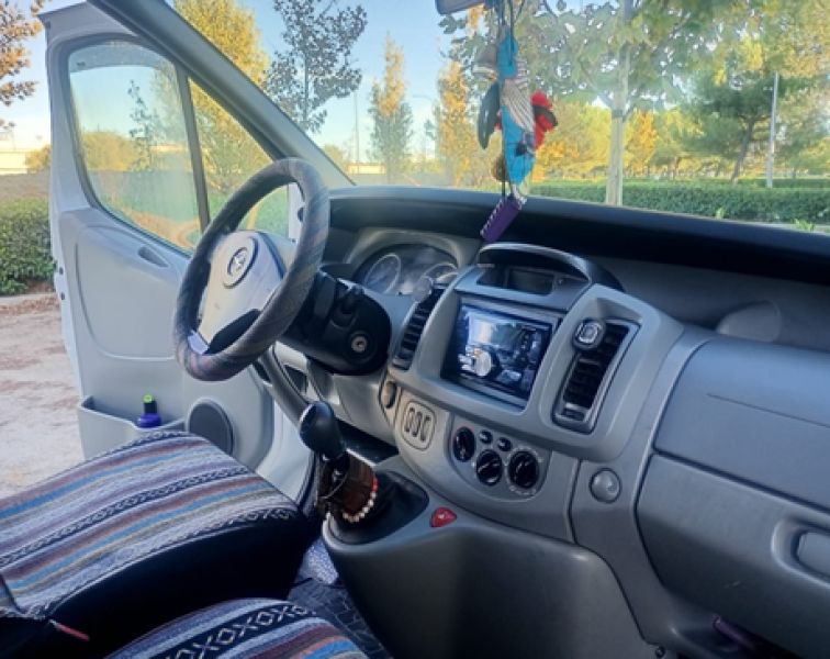 En venta Opel vivaro Blanco 2010 Madrid foto 8