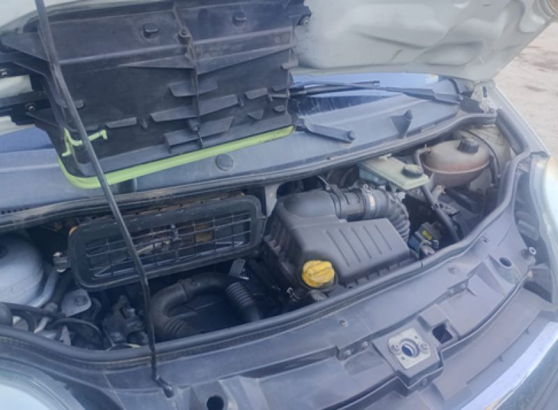 En venta Opel vivaro Blanco 2010 Madrid foto 11