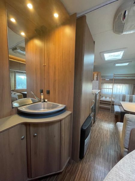 En venta Bürstner Averso 495Tk Blanco 2010 Tarragona foto 8