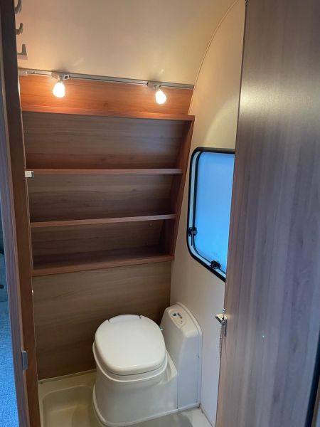 En venta Bürstner Averso 495Tk Blanco 2010 Tarragona foto 12