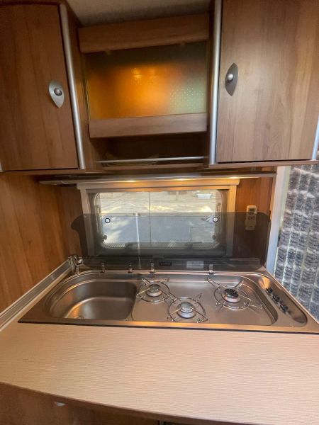 En venta Bürstner Averso 495Tk Blanco 2010 Tarragona foto 13