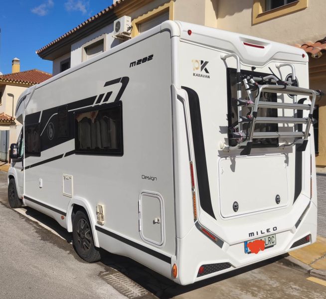 En venta Benimar Mileo 282 Design Blanco 2021 Málaga foto 1