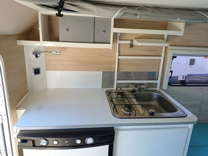 En venta Trigano Mini Silver Freestyle 270. Blanco 2022 Girona foto 6