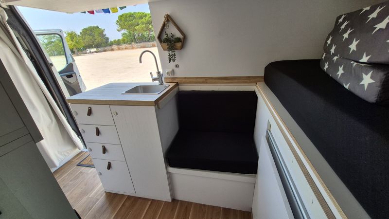 En venta Opel Movano  Blanco 2017 Madrid foto 6