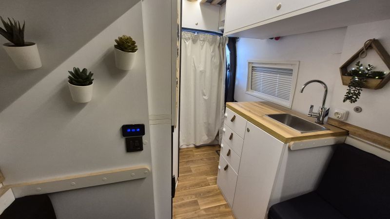 En venta Opel Movano  Blanco 2017 Madrid foto 7