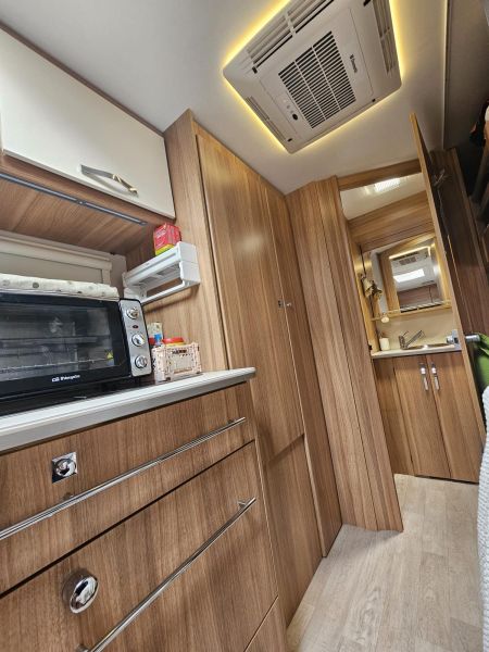 En venta Caravelair Antares style 496 Blanco 2017 Tarragona foto 4