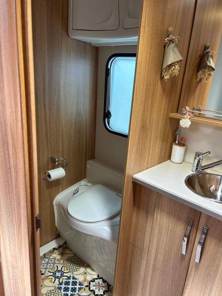 En venta Caravelair Antares style 496 Blanco 2017 Tarragona foto 9