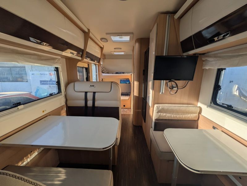 En venta Ford McLouis Glamys 222 Blanco 2023 Málaga foto 5