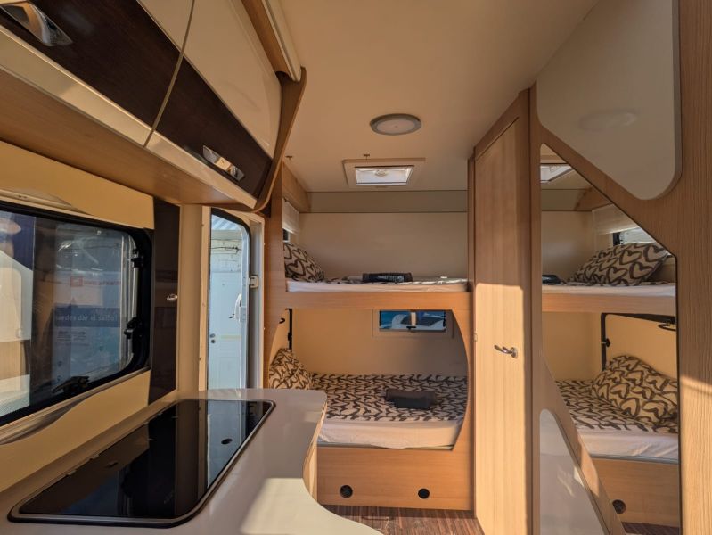 En venta Ford McLouis Glamys 222 Blanco 2023 Málaga foto 6