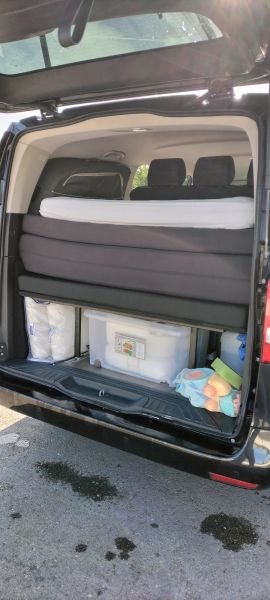 En venta Mercedes-Benz Vito Tourer 114 CDI Negro 2015 Madrid foto 8